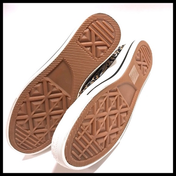 NASTY GAL PAISLEY SNEAKERS W/GOLD CHAINS! - Picture 4 of 5